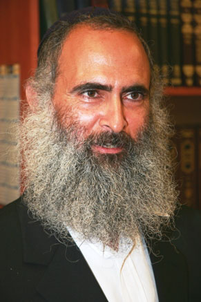 קובץ:Avichil.jpg